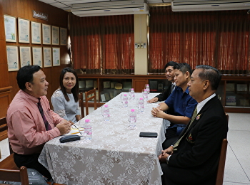 The Board of Directors of School give
Dean of Faculty of Education, Phuket
Rajabhat University a warm welcome.