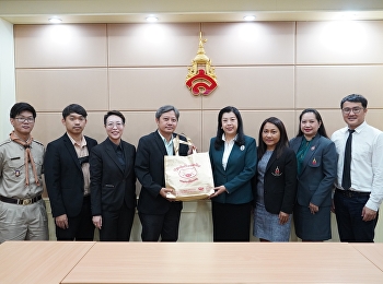 The executives of Nakhon Pathom Rajabhat
University Demonstration School visited
to study the school's administration.