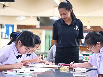 Expressing the beauty of Thai identity
through art.