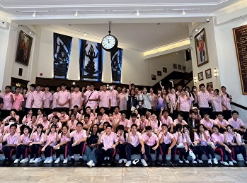 Grade 12 students study local wisdom,
culture, and the sustainable
preservation of community identity.